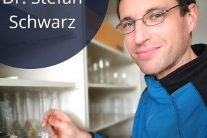 Dr. Stefan Schwarz, Fachlehrer für Chemie und Physik und Oberstufenkoordinator